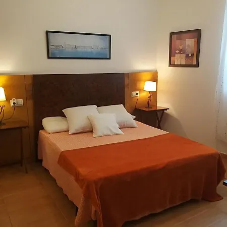 Aoartamento Con Jardin En El Centro Apartman Ferrol